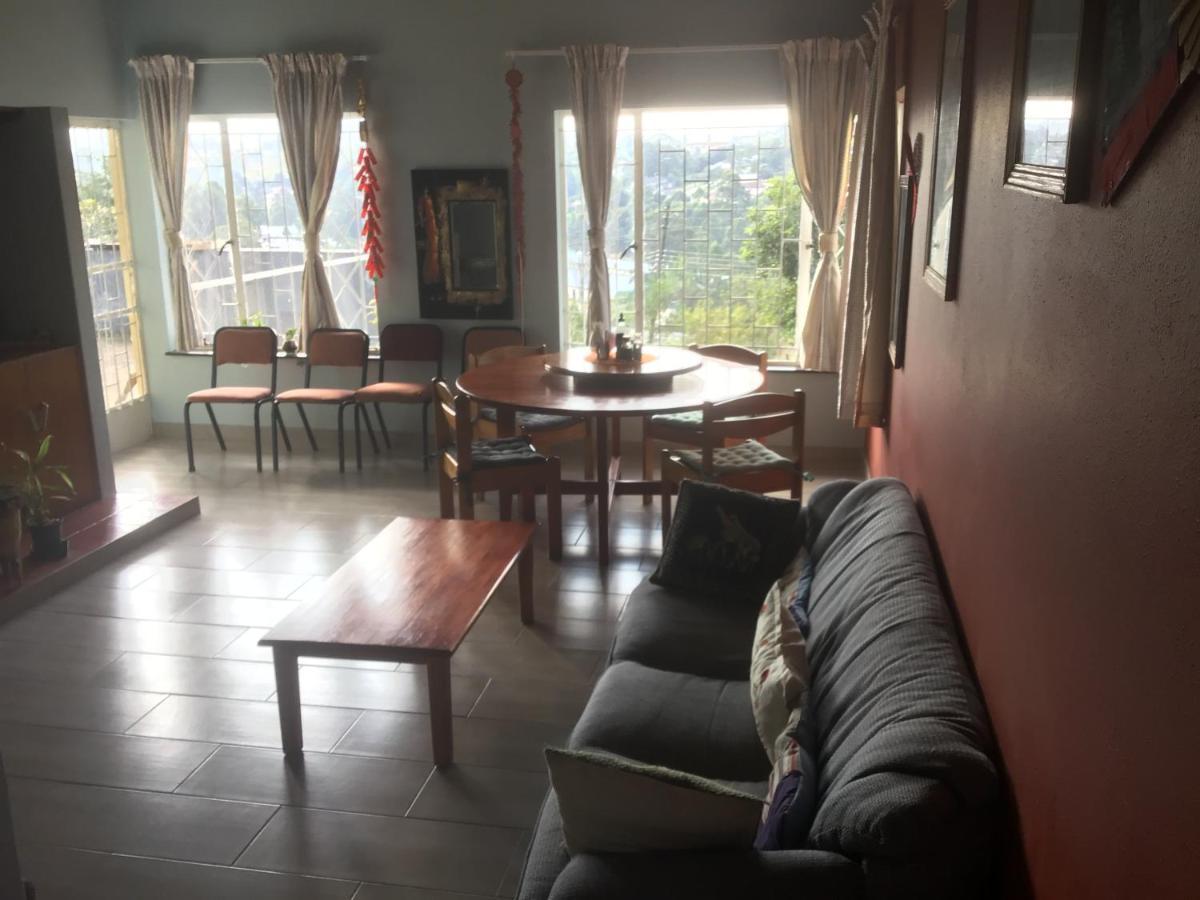 Otentik Guesthouse Мбабане Экстерьер фото